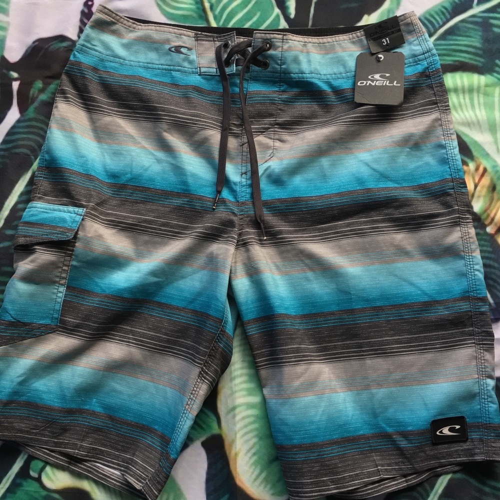 O’Neill men’s surf shorts